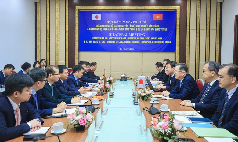 K&yacute; hợp t&aacute;c to&agrave;n diện lĩnh vực GTVT giữa Việt Nam - Nhật Bản- Ảnh 1.