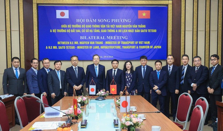 K&yacute; hợp t&aacute;c to&agrave;n diện lĩnh vực GTVT giữa Việt Nam - Nhật Bản- Ảnh 3.