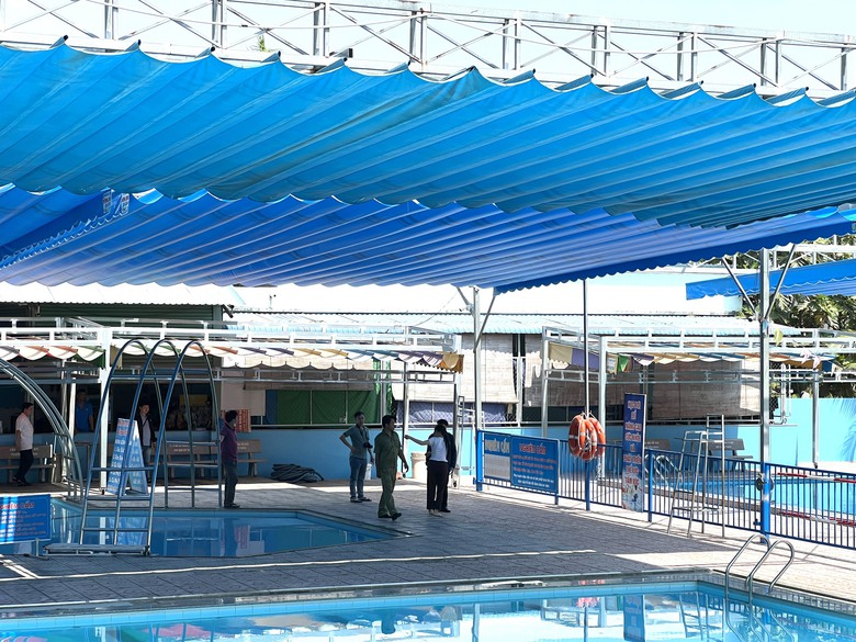 B&eacute; g&aacute;i 9 tuổi đuối nước tại hồ bơi ở B&igrave;nh Dương- Ảnh 1.