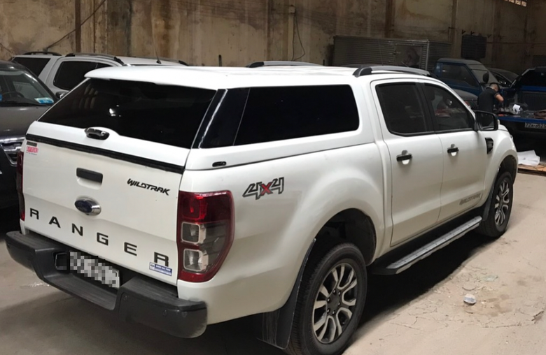 Mua xe b&aacute;n tải cũ, chủ xe ngỡ ng&agrave;ng v&igrave; kh&ocirc;ng được đăng kiểm- Ảnh 1.