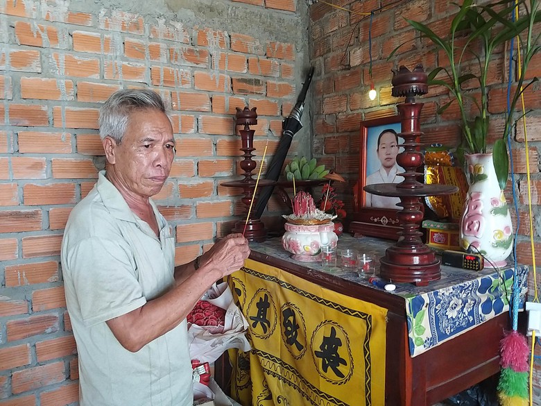 Sao mẹ con đi m&atilde;i kh&ocirc;ng về?- Ảnh 1.