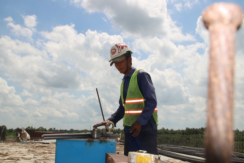 G&aacute;c t&igrave;nh ri&ecirc;ng, dồn sức thi c&ocirc;ng cao tốc Cần Thơ - C&agrave; Mau- Ảnh 6.