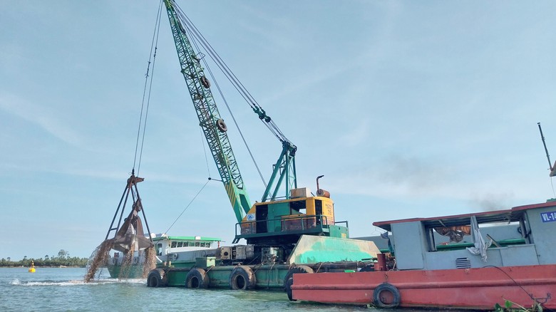 Đồng Th&aacute;p: Kh&ocirc;ng nghiệm thu c&ocirc;ng tr&igrave;nh sử dụng c&aacute;t kh&ocirc;ng h&oacute;a đơn, chứng từ- Ảnh 1.