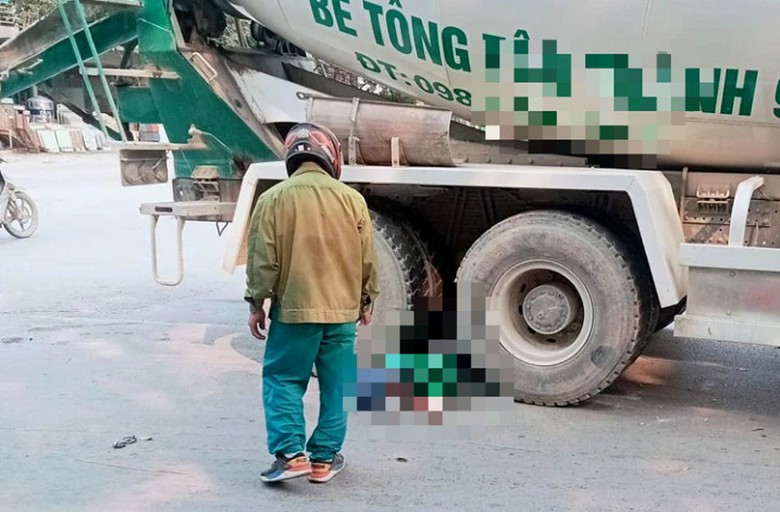 Hiện trường xảy ra vụ TNGT khiến người đ&agrave;n &ocirc;ng tử vong.