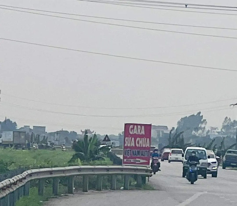 Th&aacute;i B&igrave;nh: Ph&aacute;t hiện người đ&agrave;n &ocirc;ng tử vong, nằm &uacute;p dưới mương nước- Ảnh 1.