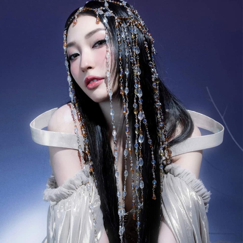 Lời hứa thành đoàn chưa thực hiện, Trang Pháp cùng các chị đẹp khác lập nhóm riêng Lunas- Ảnh 4. Lời hứa thành đoàn chưa thực hiện, Trang Pháp cùng các chị đẹp khác lập nhóm riêng Lunas- Ảnh 4.