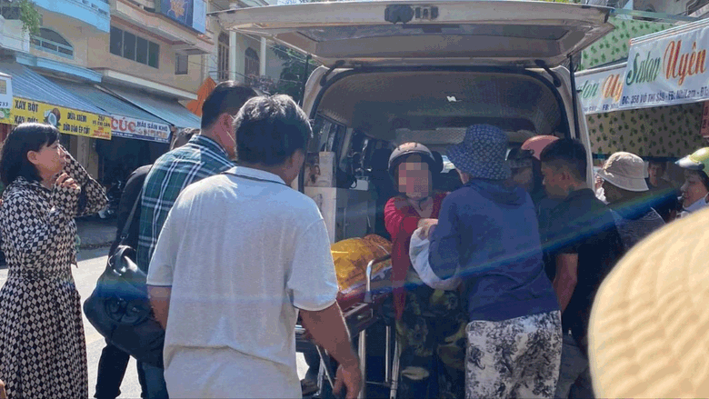 Học sinh lớp 5 tử vong nghi ngộ độc: Th&ecirc;m nhiều em đau bụng, n&ocirc;n &oacute;i- Ảnh 3.
