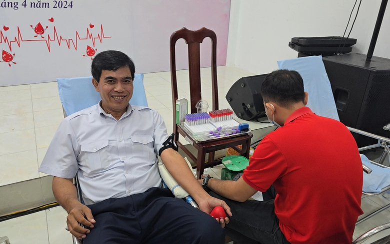 6 đơn vị ng&agrave;nh giao th&ocirc;ng ở miền T&acirc;y tổ chức ng&agrave;y hội hiến m&aacute;u- Ảnh 6.