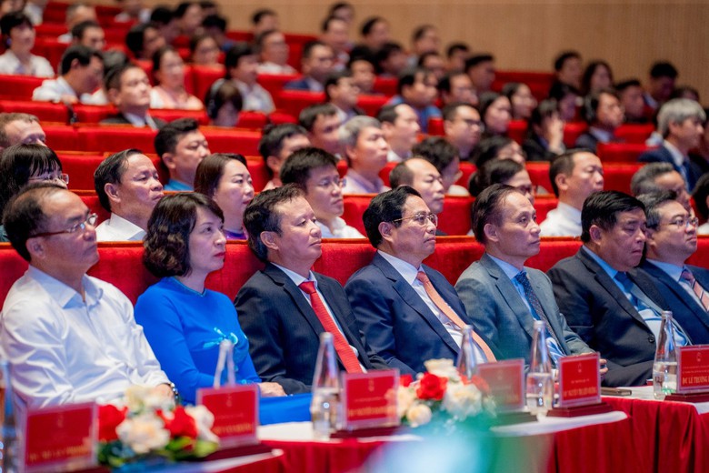 Thừa Thi&ecirc;n Huế cần ưu ti&ecirc;n ph&aacute;t triển c&ocirc;ng nghiệp văn h&oacute;a, kinh tế di sản- Ảnh 3.