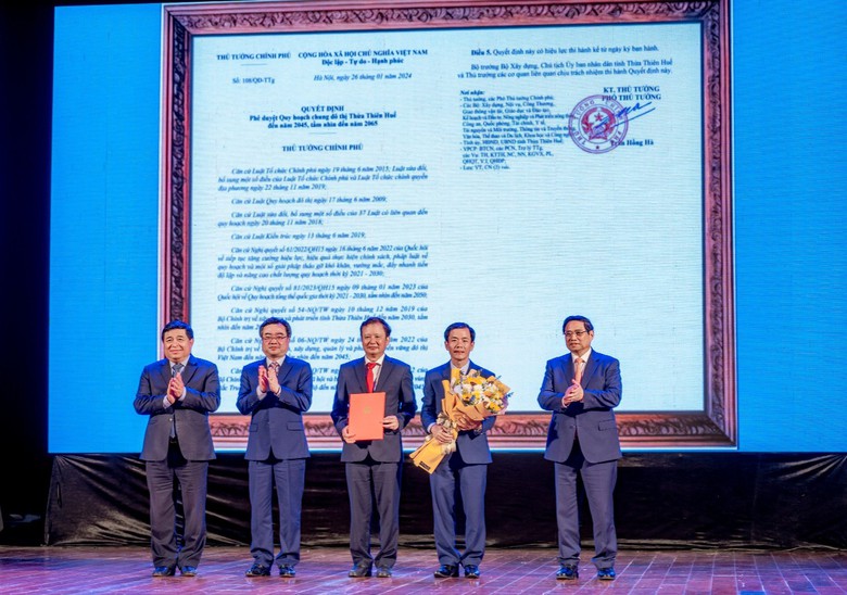 Thừa Thi&ecirc;n Huế cần ưu ti&ecirc;n ph&aacute;t triển c&ocirc;ng nghiệp văn h&oacute;a, kinh tế di sản- Ảnh 2.