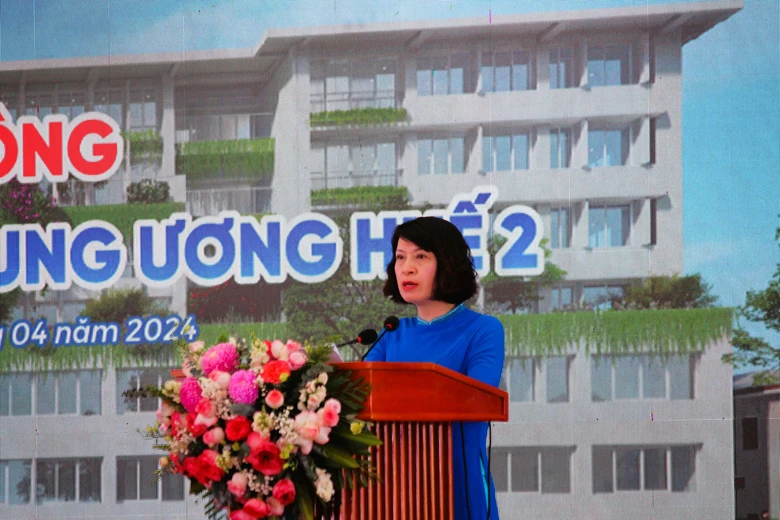 Thủ tướng nhấn n&uacute;t khởi c&ocirc;ng Bệnh viện Quốc tế Trung ương Huế 2- Ảnh 2.