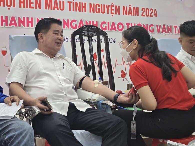 6 đơn vị ng&agrave;nh giao th&ocirc;ng ở miền T&acirc;y tổ chức ng&agrave;y hội hiến m&aacute;u- Ảnh 5.