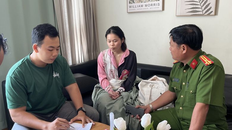 Nữ bị c&aacute;o bắt c&oacute;c hai b&eacute; g&aacute;i ở phố đi bộ Nguyễn Huệ bị tuy&ecirc;n phạt 9 năm t&ugrave;- Ảnh 2.