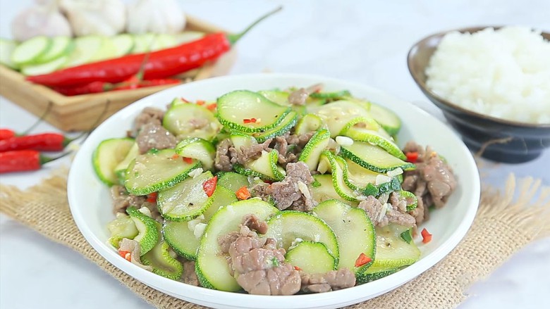 Loại quả mệnh danh "kho dinh dưỡng" cực gi&agrave;u vitamin, ăn ngon lại ngừa lo&atilde;ng xương- Ảnh 2.