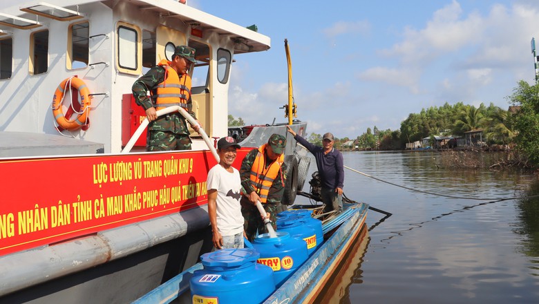 Hạn h&aacute;n khốc liệt, C&agrave; Mau c&ocirc;ng bố t&igrave;nh huống khẩn cấp- Ảnh 2.