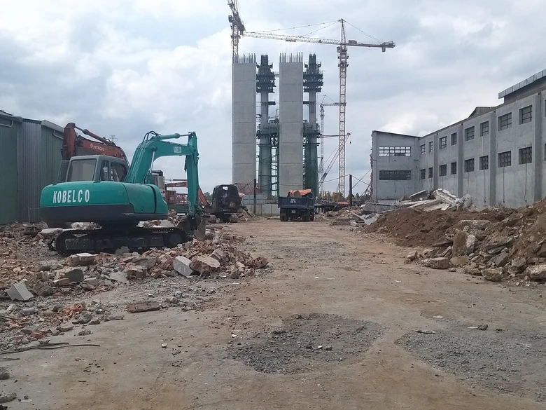 Những hộ d&acirc;n ở vị tr&iacute; mố cầu Rạch Miễu 2 b&agrave;n giao mặt bằng- Ảnh 1.