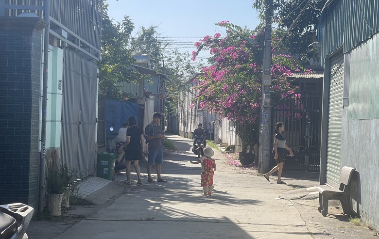 Đồng Nai: D&acirc;n nhường đất l&agrave;m đường mỏi m&ograve;n chờ t&aacute;i định cư- Ảnh 2.