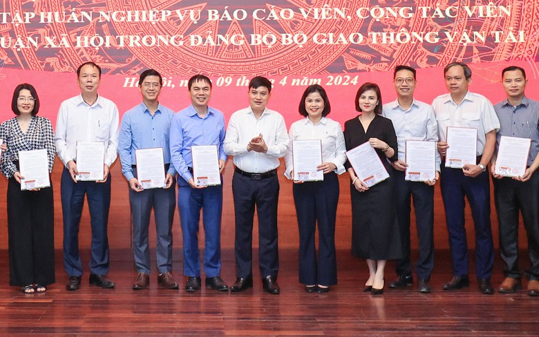 Đảng ủy Bộ GTVT tập huấn cộng t&aacute;c vi&ecirc;n dư luận x&atilde; hội