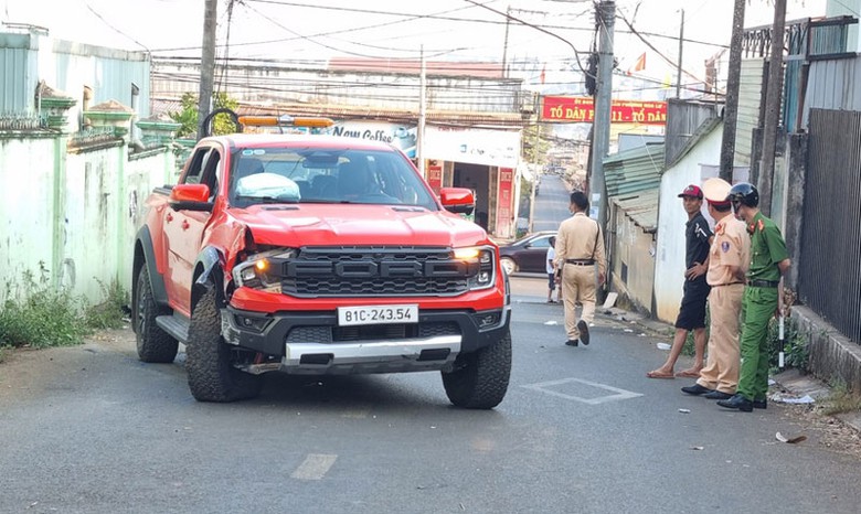 Vụ tai nạn khiến một ch&aacute;u nhỏ tử vong tại chỗ - Ảnh: K.P.