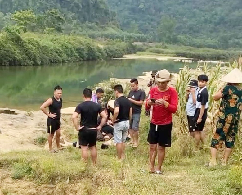 Rủ nhau đi tắm suối, 3 học sinh bị đuối nước tử vong- Ảnh 1.