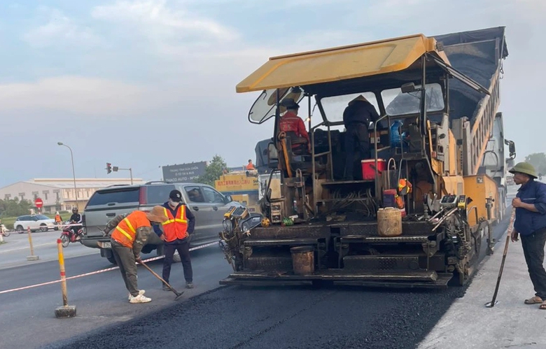 Tăng tốc "thay &aacute;o" cho quốc lộ 1 tuyến tr&aacute;nh TP Vinh- Ảnh 5.