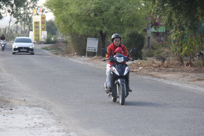 Ho&agrave;n trả 38 tuyến đường d&acirc;n sinh mượn thi c&ocirc;ng cao tốc ở B&igrave;nh Thuận- Ảnh 4.