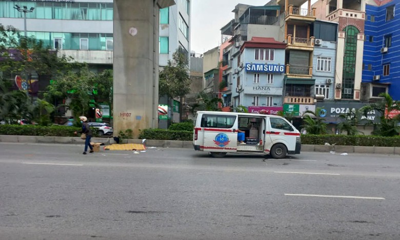 Hiện trường vụ tai nạn khiến 2 thiếu ni&ecirc;n thương vong.