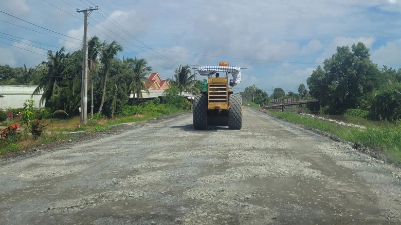 Vướng mặt bằng, thiếu vật liệu, dự &aacute;n trọng điểm ở C&agrave; Mau c&oacute; nguy cơ chậm tiến độ- Ảnh 1.