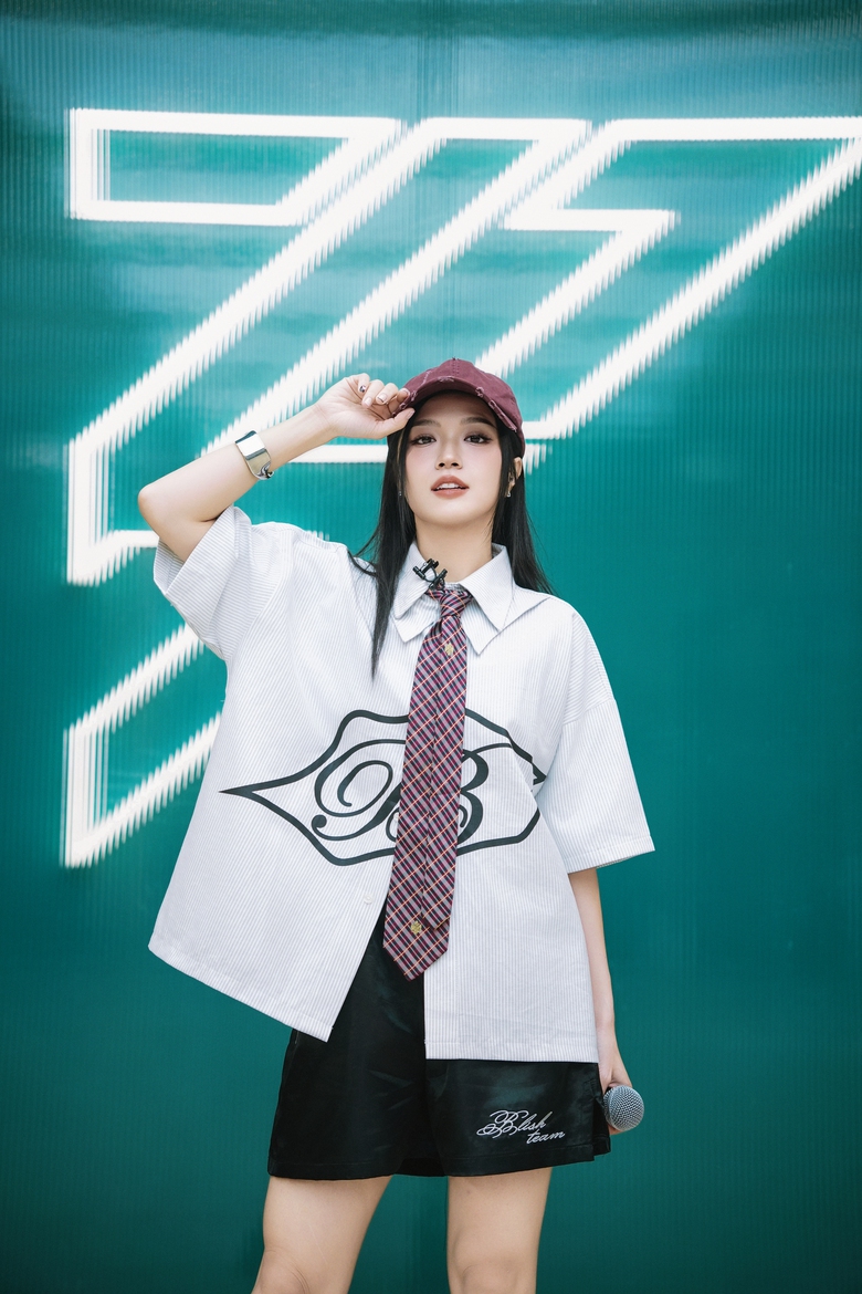 Suni Hạ Linh l&agrave;m nh&oacute;m trưởng, ph&ocirc; diễn kỹ năng rap, nhảy nhưng kh&ocirc;ng "g&aacute;nh" được đội- Ảnh 5.