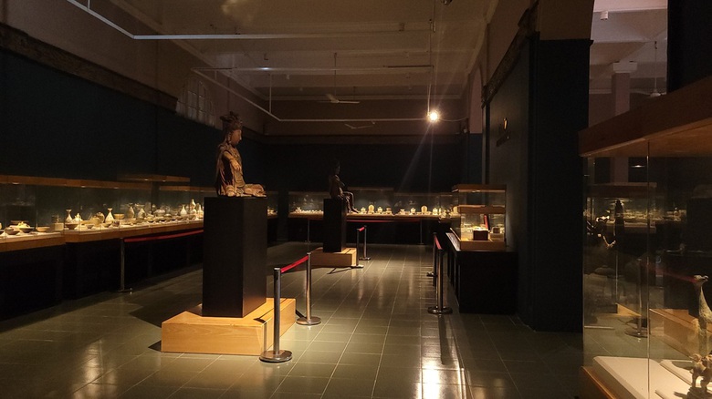 Hải Ph&ograve;ng ra mắt c&ocirc;ng ch&uacute;ng bộ bảo vật quốc gia - sưu tập An Bi&ecirc;n
- Ảnh 3.