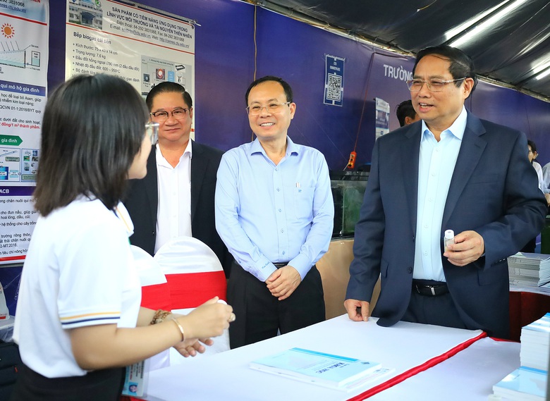 Thủ tướng: Thế hệ trẻ khởi nghiệp phải dũng cảm, kh&ocirc;ng n&oacute;ng vội, cầu to&agrave;n- Ảnh 3.