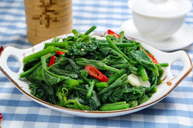 Loại rau mệnh danh "m&aacute;y qu&eacute;t" gi&uacute;p nhuận tr&agrave;ng, hạ huyết &aacute;p, nấu c&aacute;ch n&agrave;o cũng ngon- Ảnh 5.