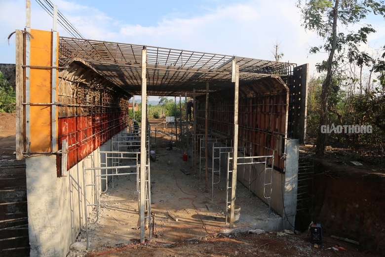 Đắk Lắk: Dự &aacute;n đường hơn 1.800 tỷ đồng gặp kh&oacute; v&igrave; mặt bằng- Ảnh 7.