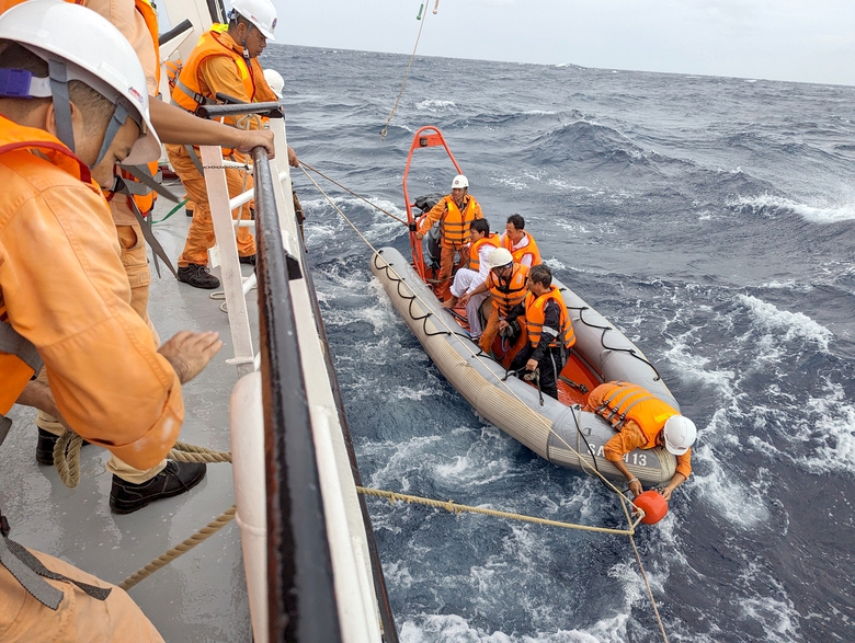 &ldquo;Mỏi mắt&rdquo; t&igrave;m nh&acirc;n lực cứu nạn h&agrave;ng hải- Ảnh 2.