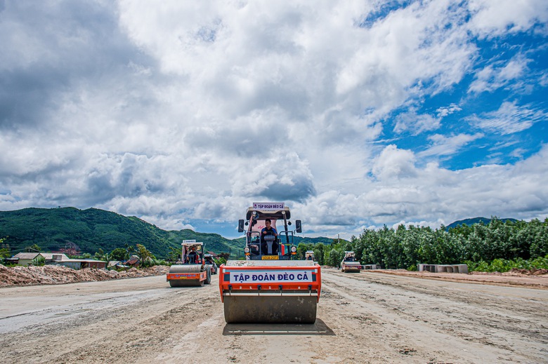 Cao tốc Quảng Ng&atilde;i - Ho&agrave;i Nhơn c&oacute; bao nhi&ecirc;u trạm dừng nghỉ?- Ảnh 1.