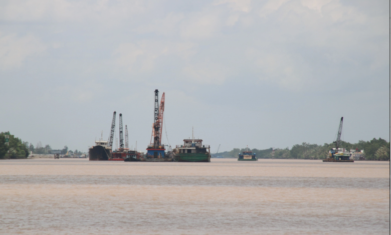 Khởi công nhiều dự án nạo vét luồng hàng hải khu vực phía Nam trong quý III- Ảnh 1. Khởi công nhiều dự án nạo vét luồng hàng hải khu vực phía Nam trong quý III- Ảnh 1.