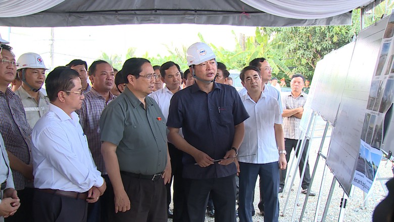 Đang khảo sát 3 nguồn cát đưa về công trường cao tốc trục ngang qua Cần Thơ- Ảnh 3. Đang khảo sát 3 nguồn cát đưa về công trường cao tốc trục ngang qua Cần Thơ- Ảnh 3.