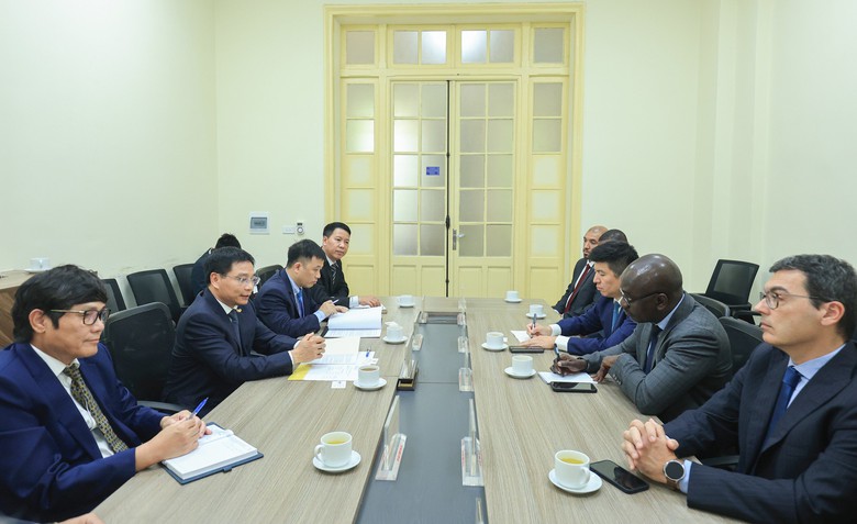 ICAO hỗ trợ nâng cao năng lực giám sát an toàn hàng không Việt Nam- Ảnh 1. ICAO hỗ trợ nâng cao năng lực giám sát an toàn hàng không Việt Nam- Ảnh 1.