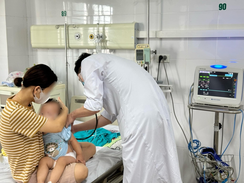 Mắc c&uacute;m B, 3 bệnh nh&acirc;n nhập viện trong t&igrave;nh trạng nguy kịch- Ảnh 3.