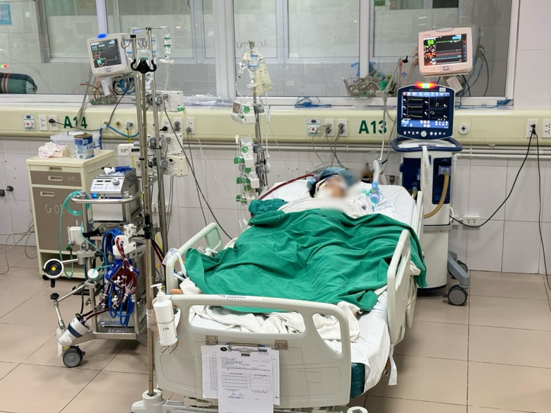 Mắc c&uacute;m B, 3 bệnh nh&acirc;n nhập viện trong t&igrave;nh trạng nguy kịch- Ảnh 1.