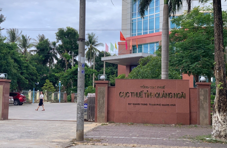 Th&ecirc;m hai gi&aacute;m đốc doanh nghiệp ở Quảng Ng&atilde;i bị tạm ho&atilde;n xuất cảnh- Ảnh 1.