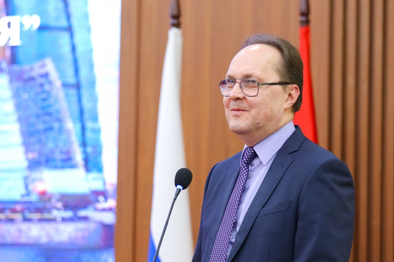 Đại sứ Nga n&oacute;i g&igrave; về việc Tổng thống Putin thay l&atilde;nh đạo Bộ Quốc ph&ograve;ng?- Ảnh 1.