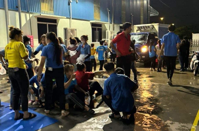 Gần 100 c&ocirc;ng nh&acirc;n nhập viện sau bữa ăn chiều- Ảnh 1.