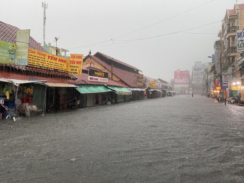 Chợ Thủ Đức v&agrave; nhiều khu vực TP.HCM sẽ c&oacute; phương &aacute;n chống ngập khẩn trong năm 2025- Ảnh 3.