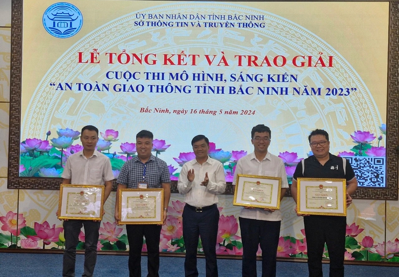 Hội nông dân phường đạt giải mô hình, sáng kiến ATGT tại Bắc Ninh- Ảnh 1. Hội nông dân phường đạt giải mô hình, sáng kiến ATGT tại Bắc Ninh- Ảnh 1.