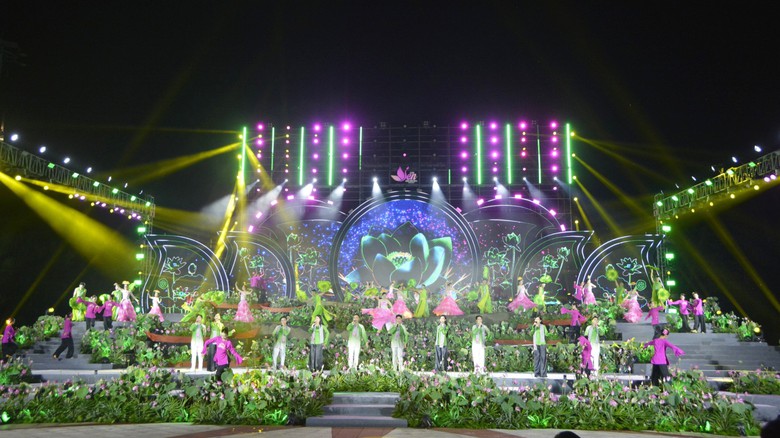 Lần thứ hai Đồng Tháp tổ chức lễ hội sen- Ảnh 2. Lần thứ hai Đồng Tháp tổ chức lễ hội sen- Ảnh 2.