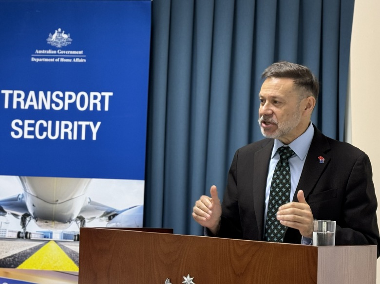 Australia tặng Việt Nam thiết bị kiểm so&aacute;t an ninh h&agrave;ng kh&ocirc;ng- Ảnh 1.