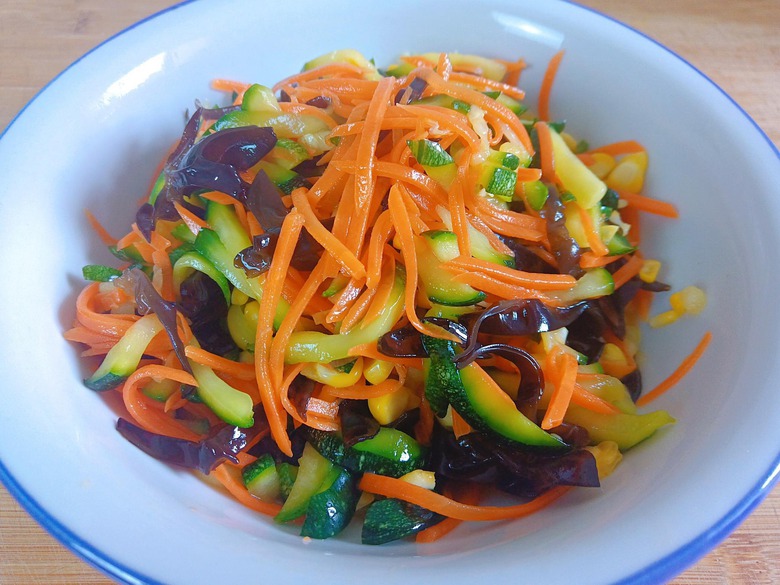 Người gi&agrave; dặn: 