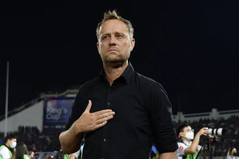 Người 2 lần đánh bại thầy Park nhận lương thấp bất ngờ tại V-League- Ảnh 1. Người 2 lần đánh bại thầy Park nhận lương thấp bất ngờ tại V-League- Ảnh 1.