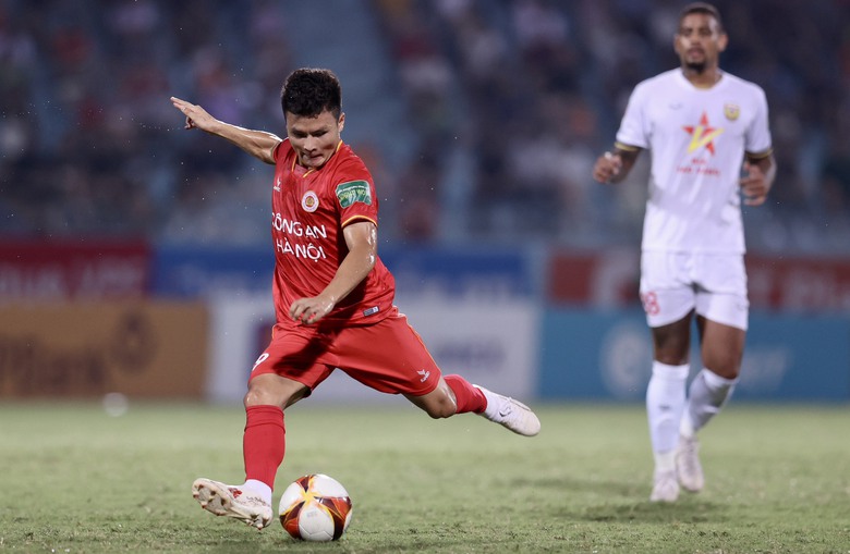 B&aacute;o Nhật Bản lo tr&ograve; cưng của thầy Park gặp "&aacute;c mộng" tại J-League- Ảnh 1.